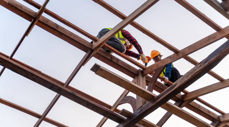 Expert new roof installation services in Churubusco, IN